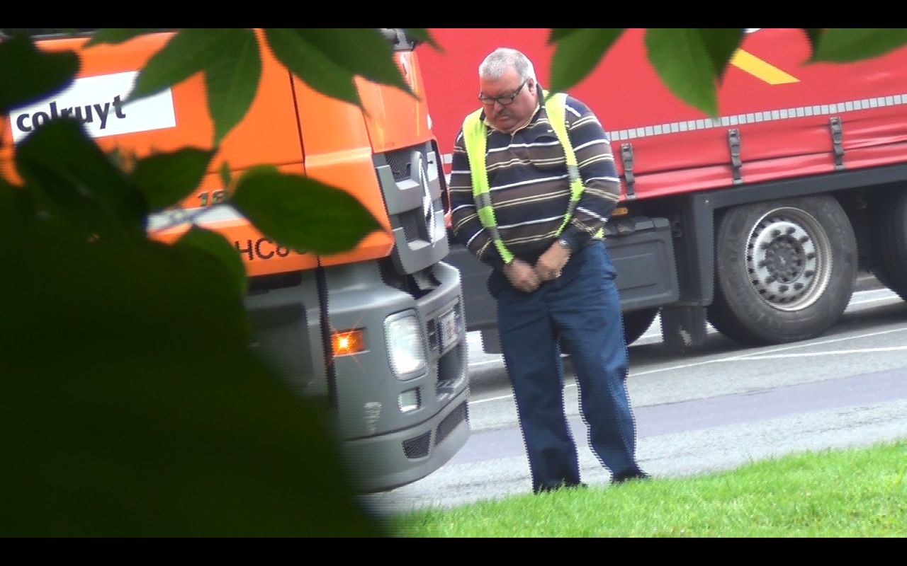 Trucker caught spying while peeing images