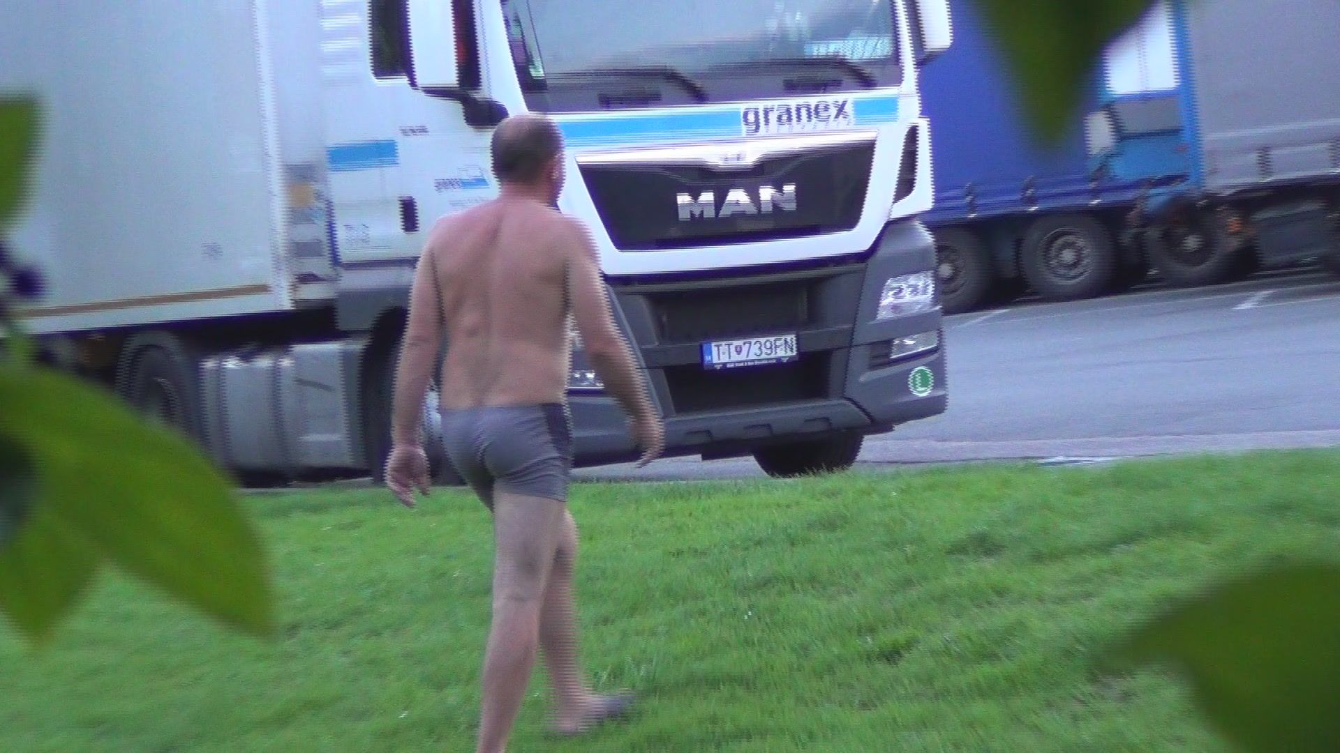 Trucker caught spying while peeing images