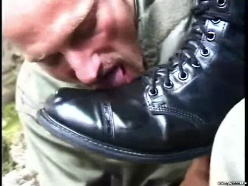 ♺ Kink Video - Boot Lick 2.