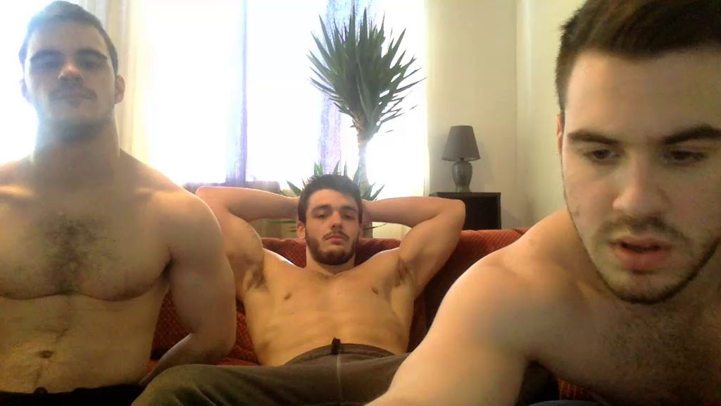 ♺ 3 guys jerking off / wanking in front of a cam (Part 2) .
