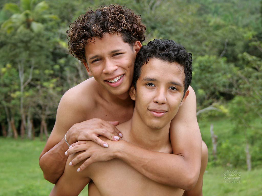 ♺ Amazonaboy 4: hot couples in the jungle.
