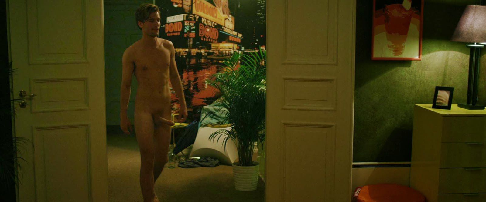 Norwegian actor Anders Rydning running naked and going frontal and erected.