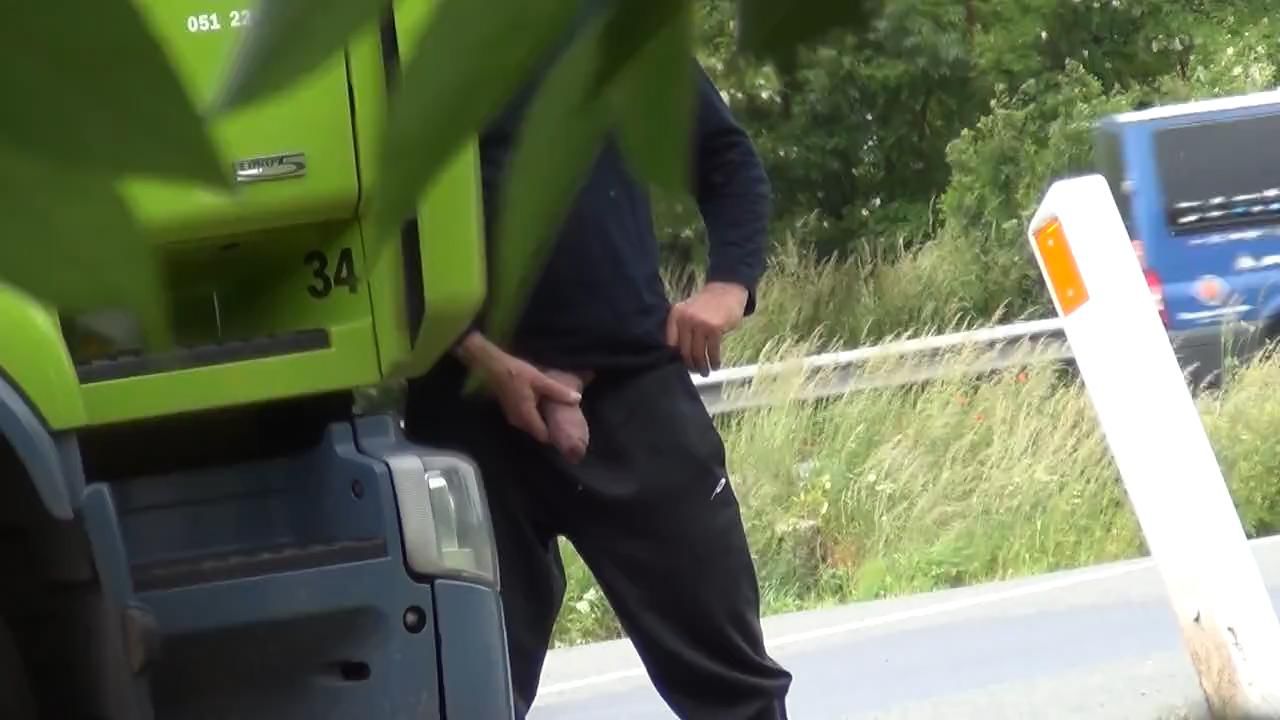 Ericdeman Hd Compilation Part 1 Truckers Caught Peeing