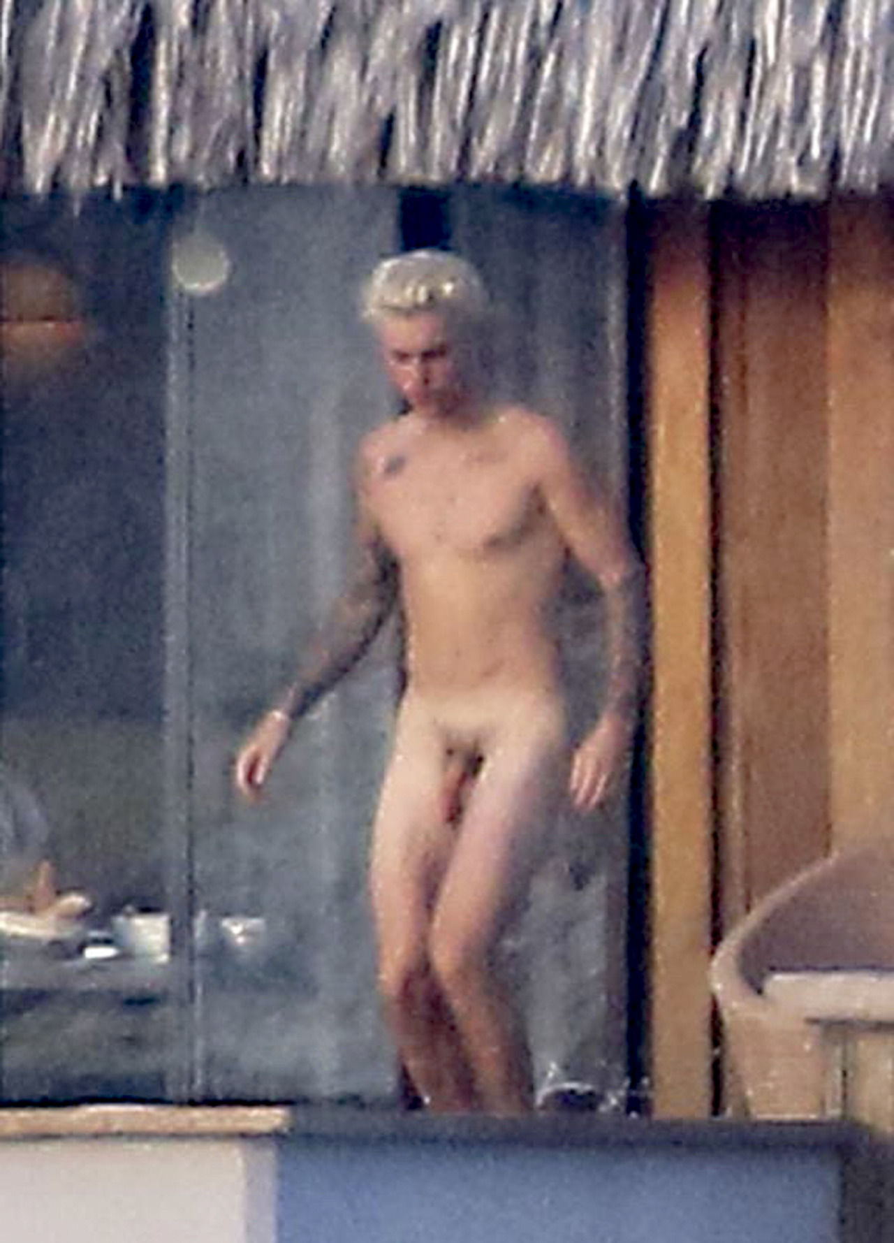 Naked Justin Bieber