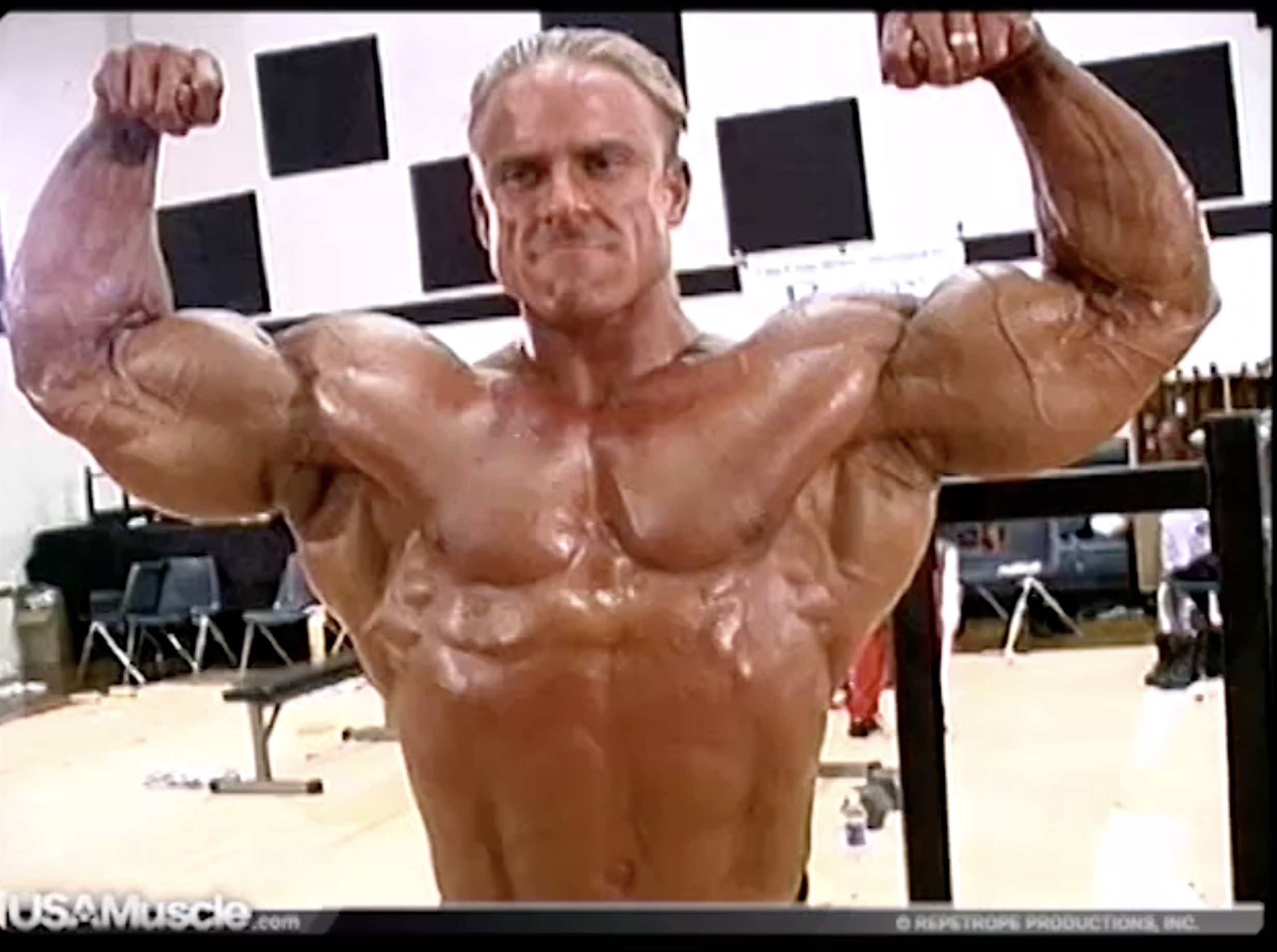 1999 NPC Nationals Bodybuilding Backstage Pump Room USAmuscle.