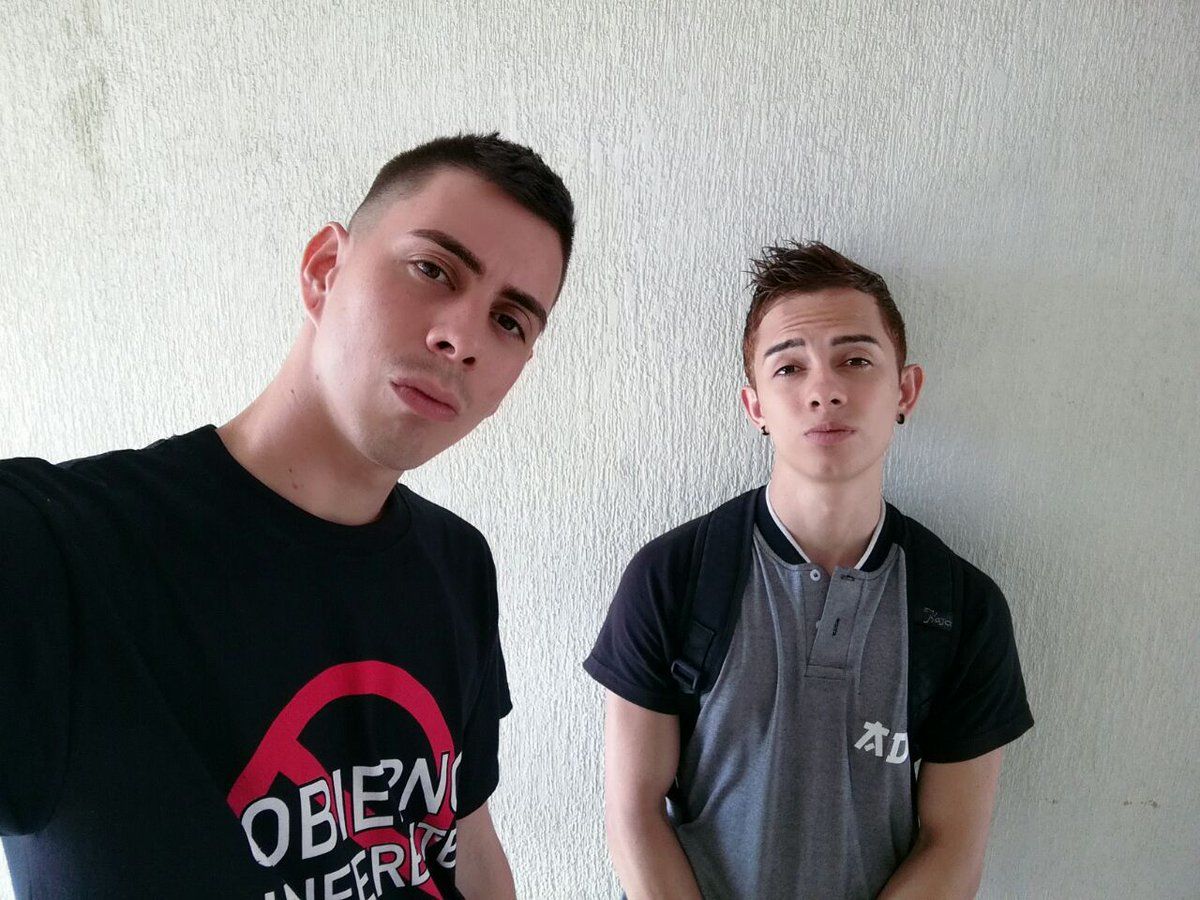 Aronjay2th1 Aronjay2th1
