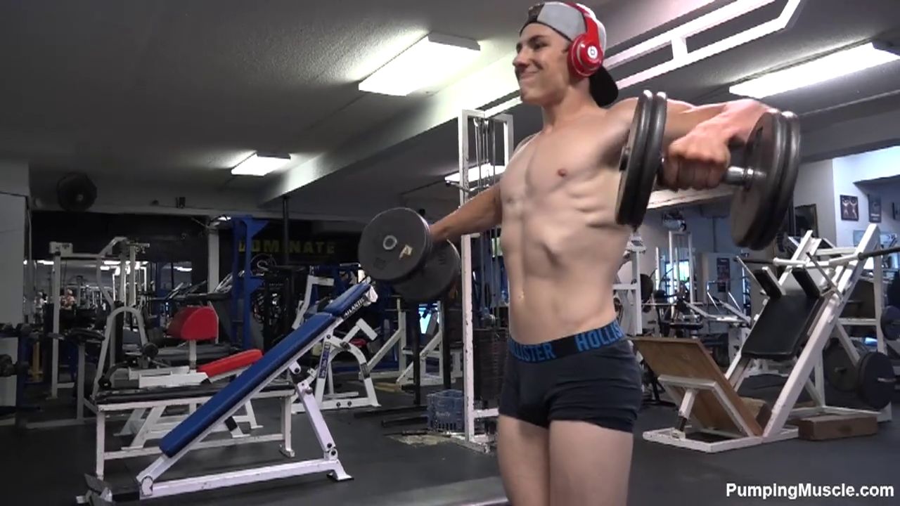 Hugo c pumping muscle