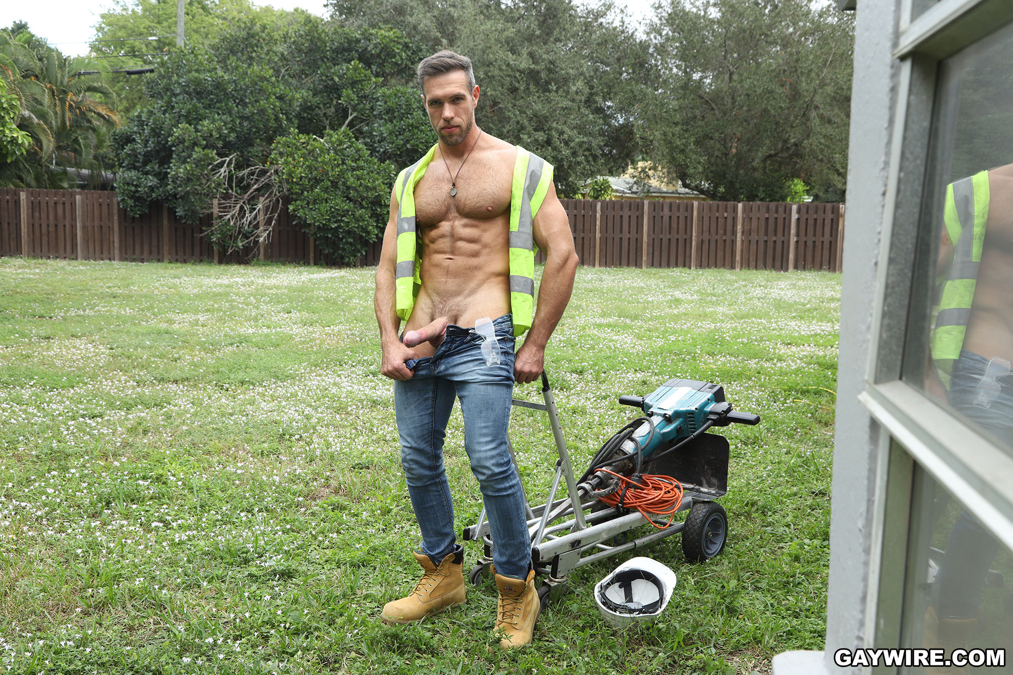 Gay Wire Construction Jackhammer Leads To Great Sex 38250 | Hot Sex Picture