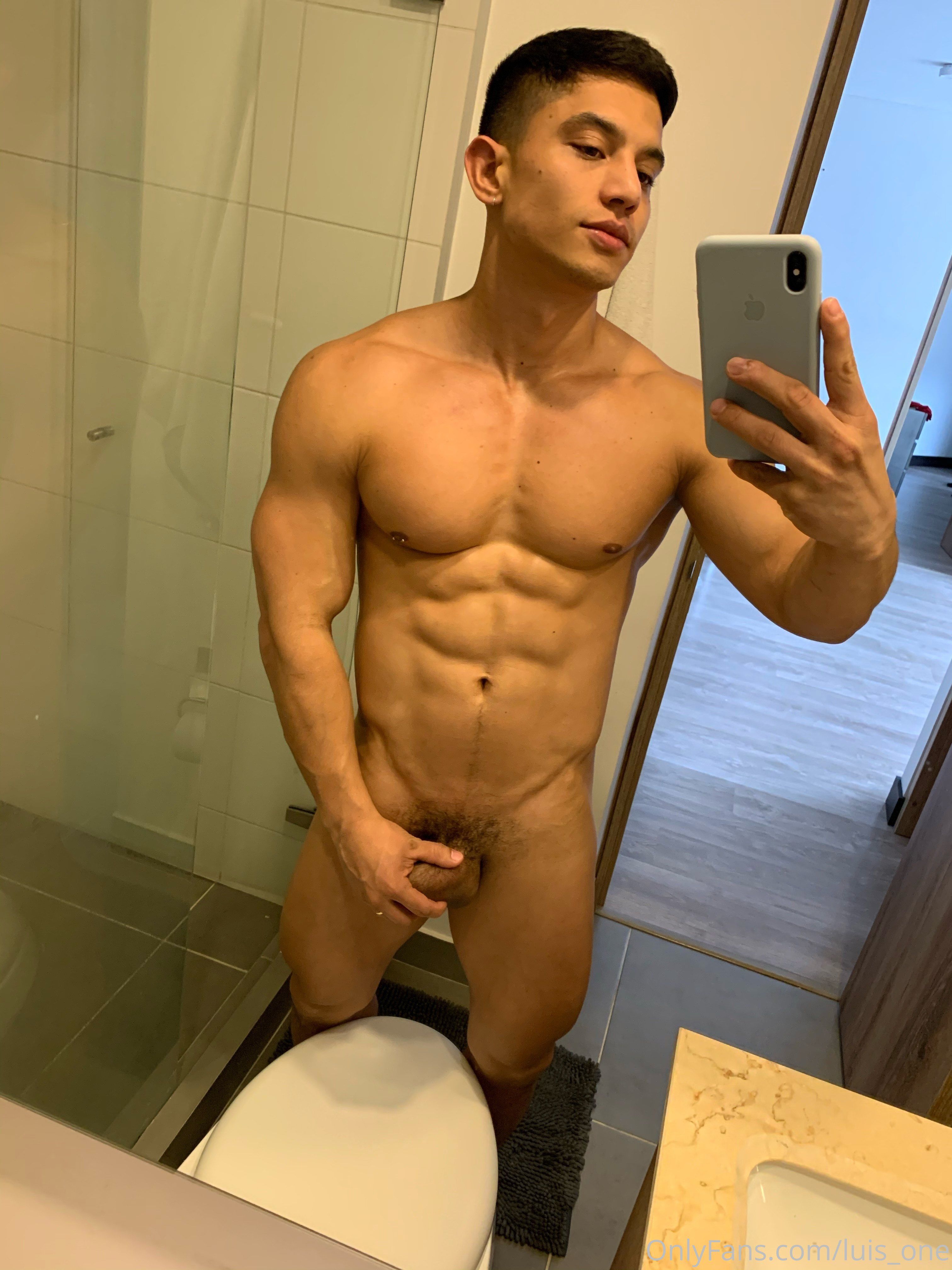 Luis @thiccboyluis nude pics