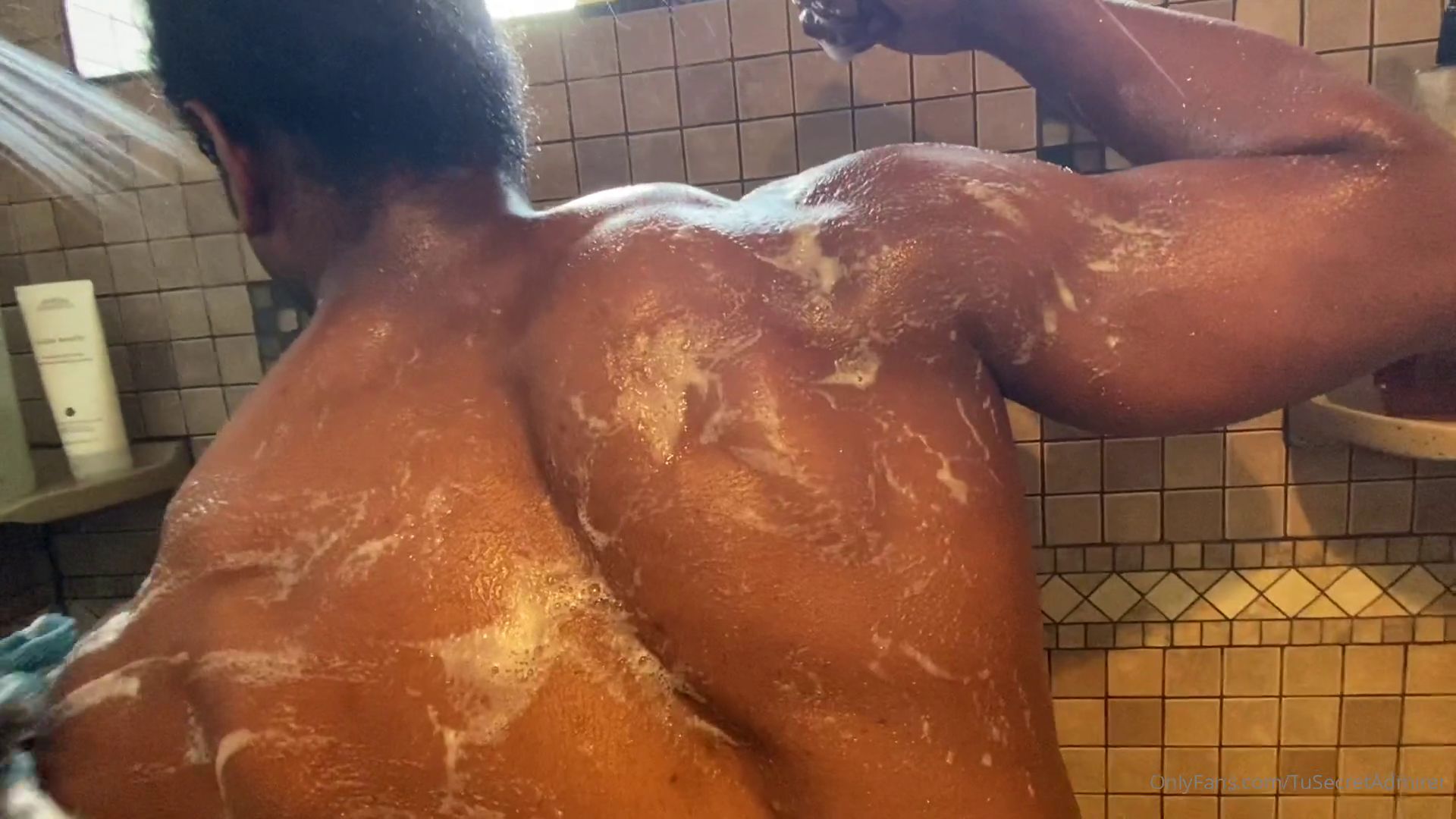 TuSecretAdmirer Muscle Hunk Shower Flex 0 | Hot Sex Picture